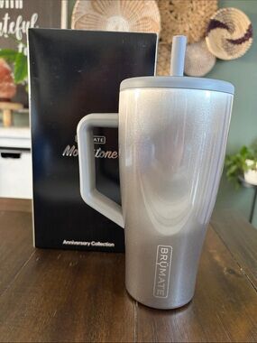 BruMate Era 30oz in Moonstone. Anniversary collection! Rare! New!